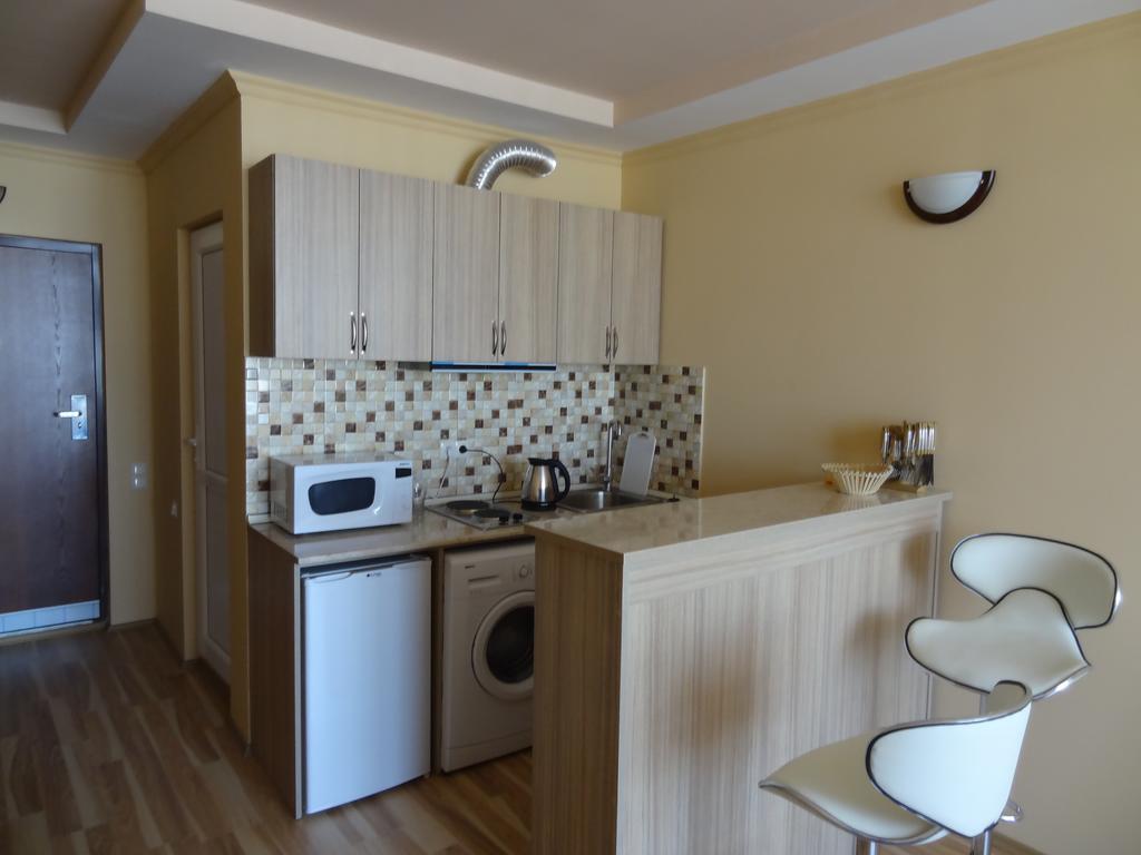 Apartment On Khimshiashvili Batumi Ngoại thất bức ảnh